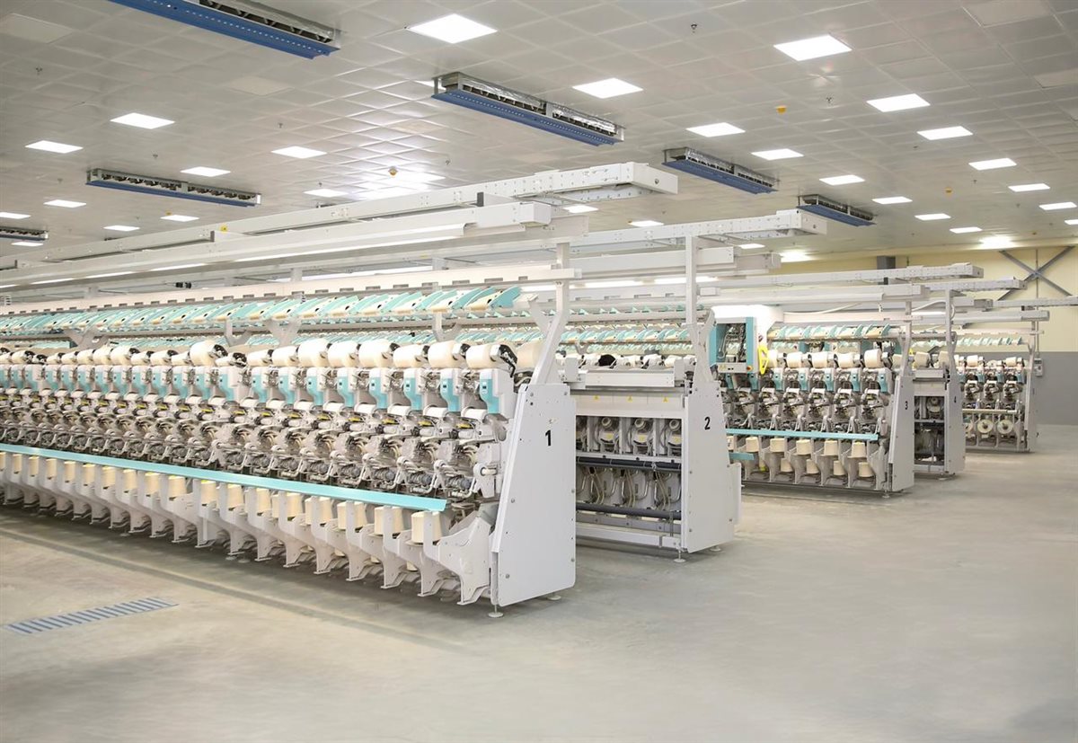 الآلات&nbsp;المجهزة بأحدث التكنولوجيات العالمية