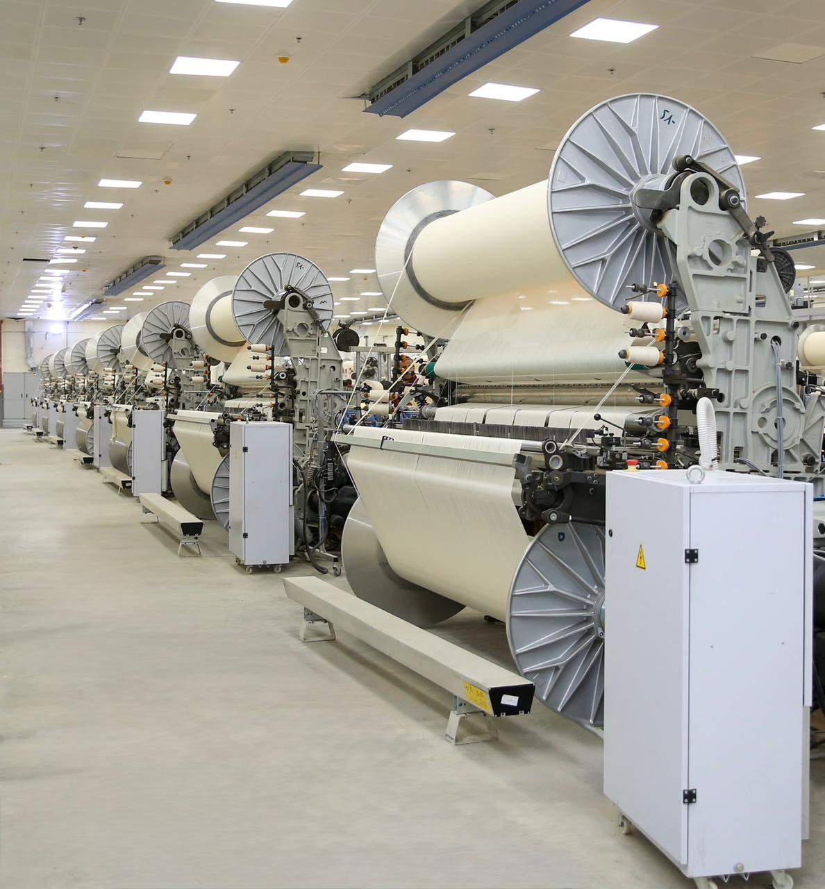 الآلات&nbsp;المجهزة بأحدث التكنولوجيات العالمية