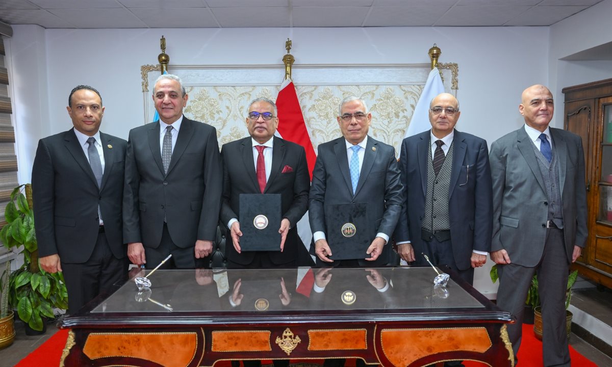 النائب العام يجري زيارة إلى نيابة استئناف طنطا