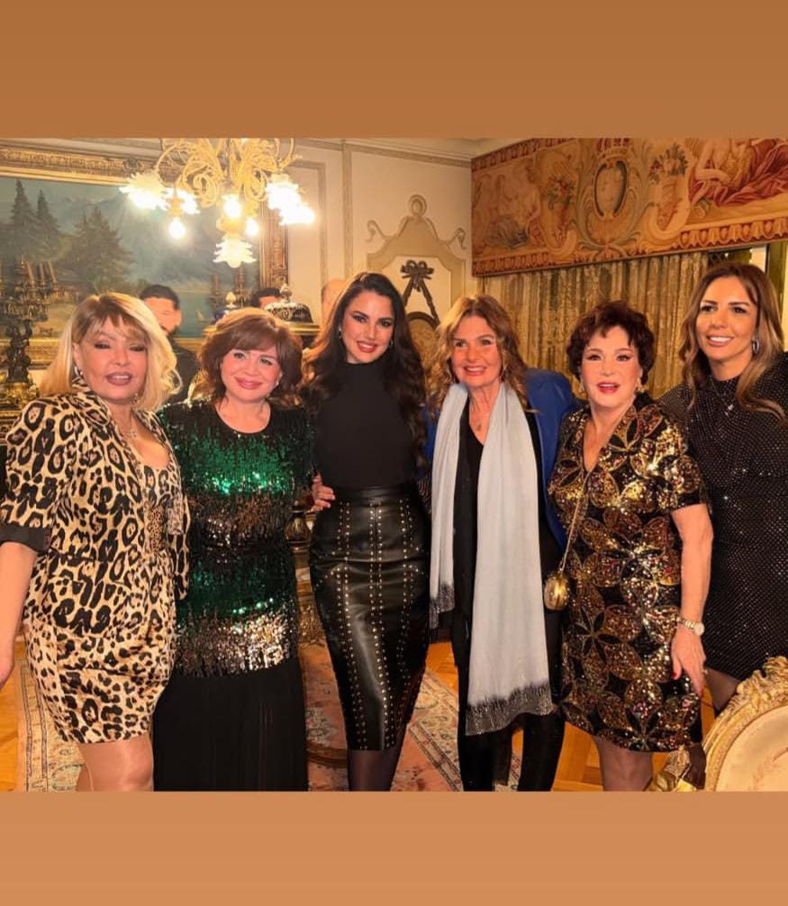 إلهام شاهين تحتفل بعيد ميلادها رفقة نجوم الفن