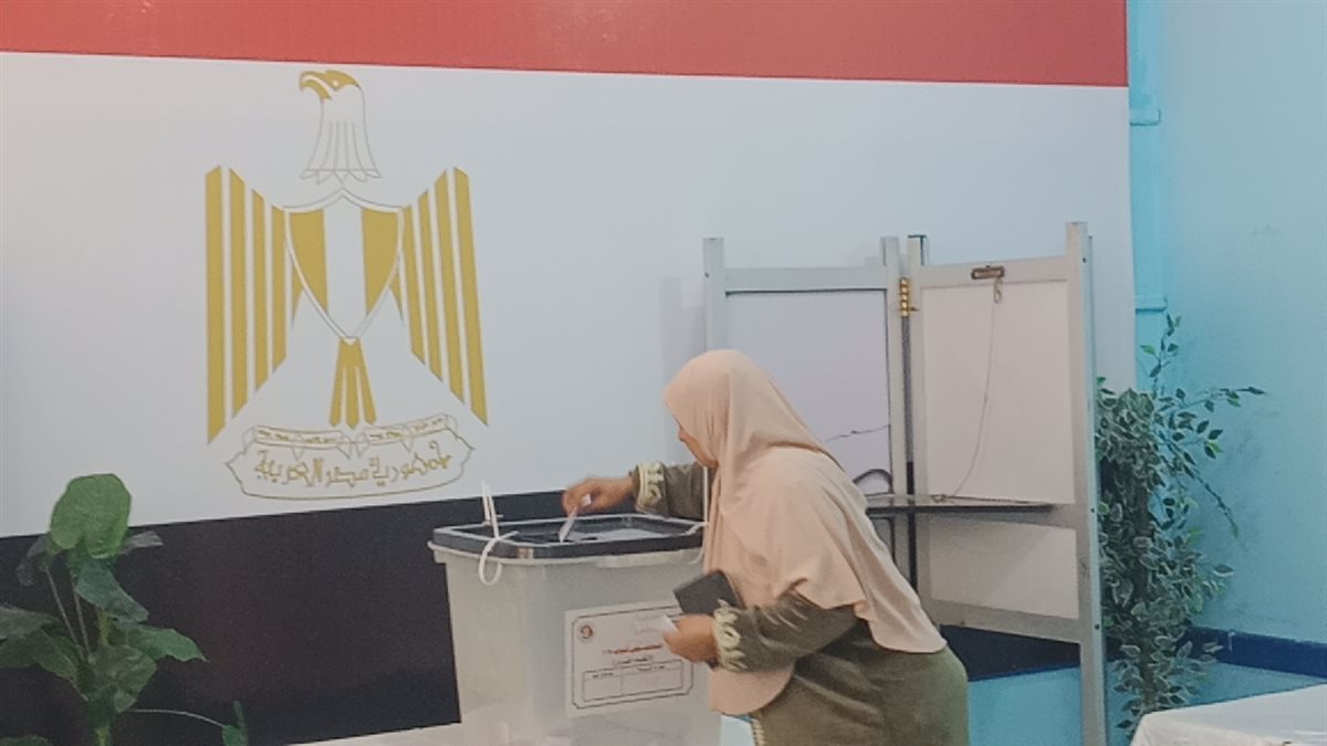 تصدّر العنصر النسائي وتوافد الناخبين في ثاني أيام انتخابات النواب بالإسكندرية