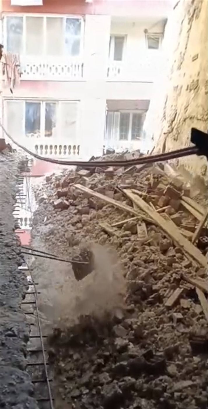 محافظة الجيزة تزيل 5 حالات بناء مخالف بحي الهرم