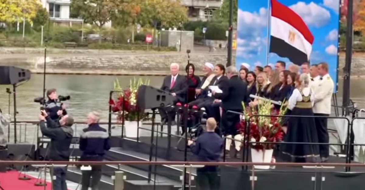 بالجلابية البلدي صعايده يخطفون الأنظار في سويسرا