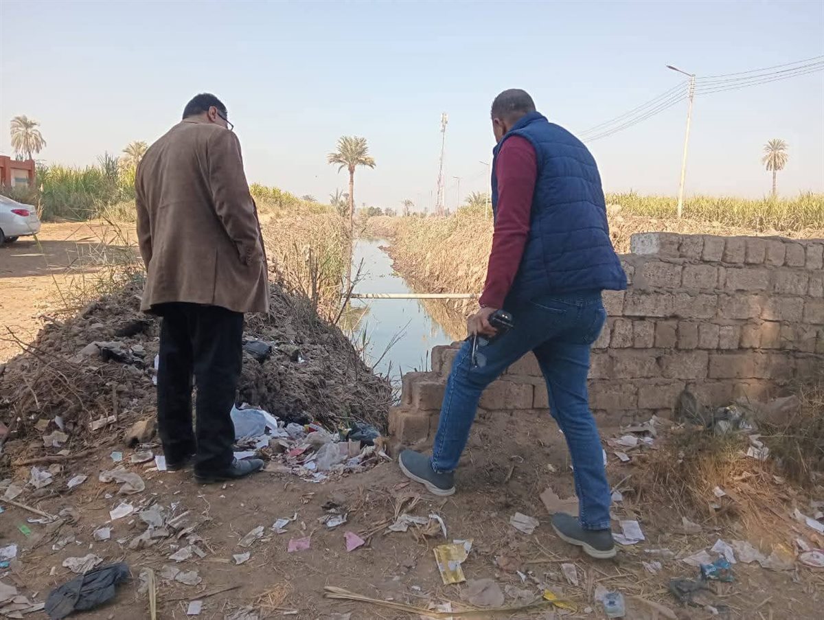 ممر بديل.. انهيار جزئي في كوبري بفرشوط بقنا وتحرك عاجل من المسئولين