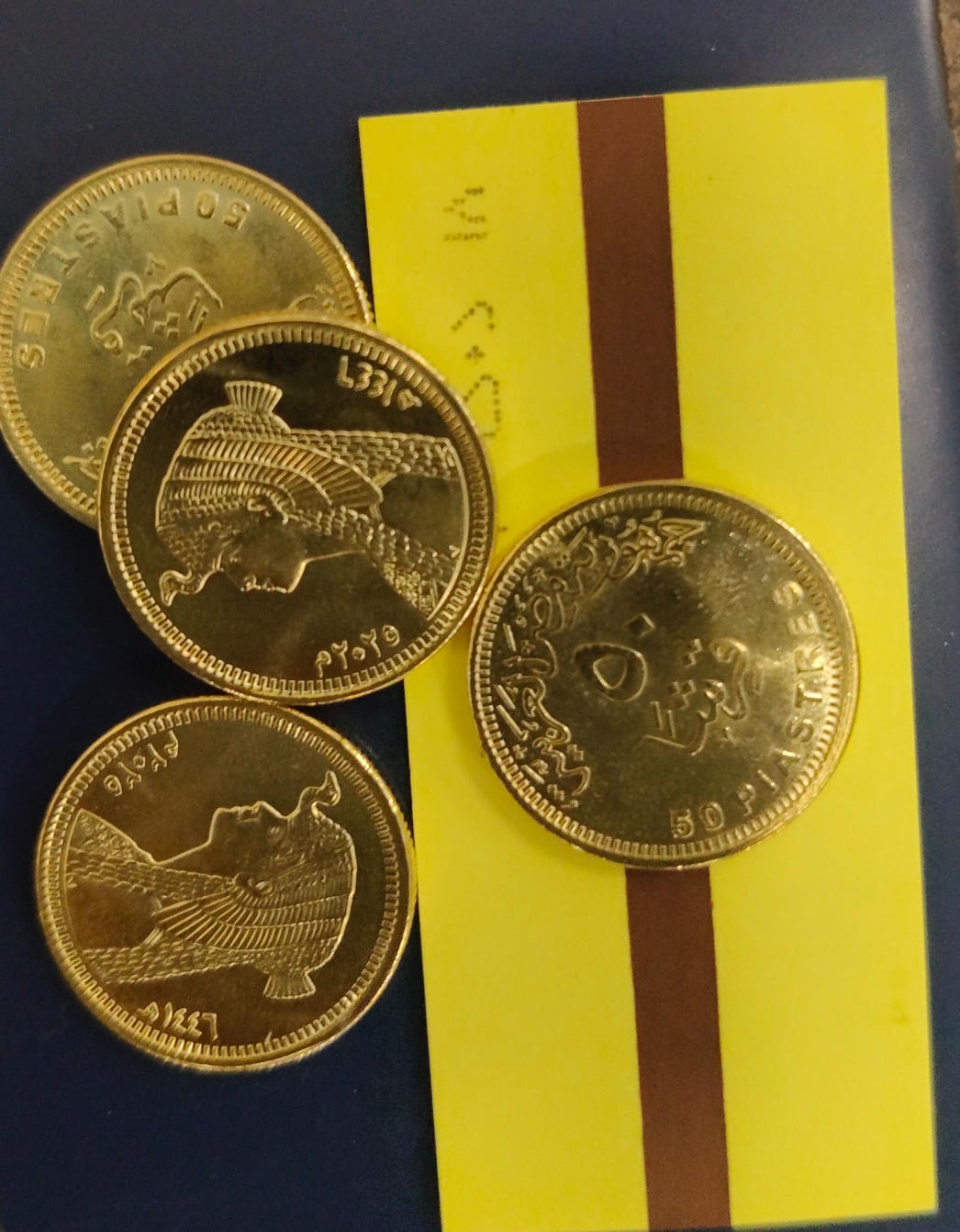 بدء توفير كميات كبيرة من النقود الفكة لمحطات مترو الأنفاق| صور