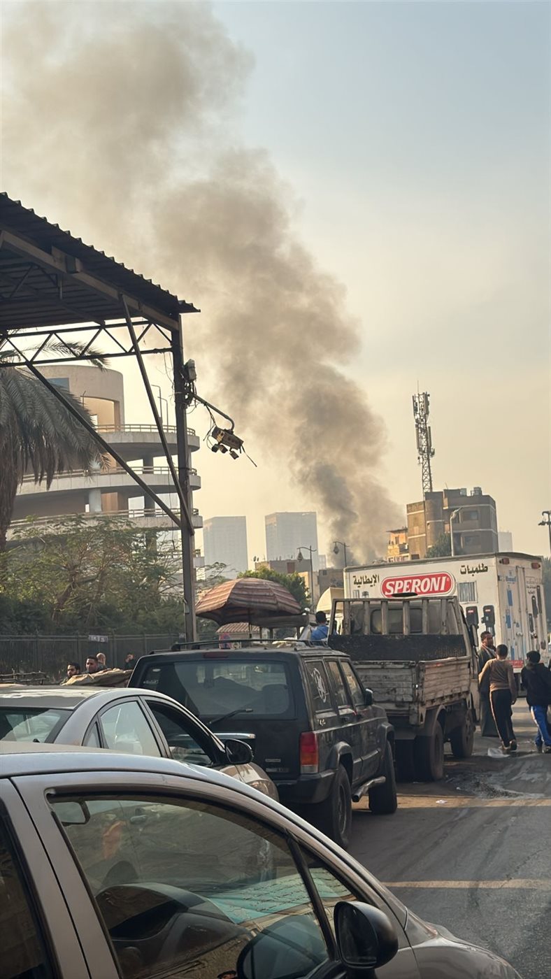 جانب من الحريق