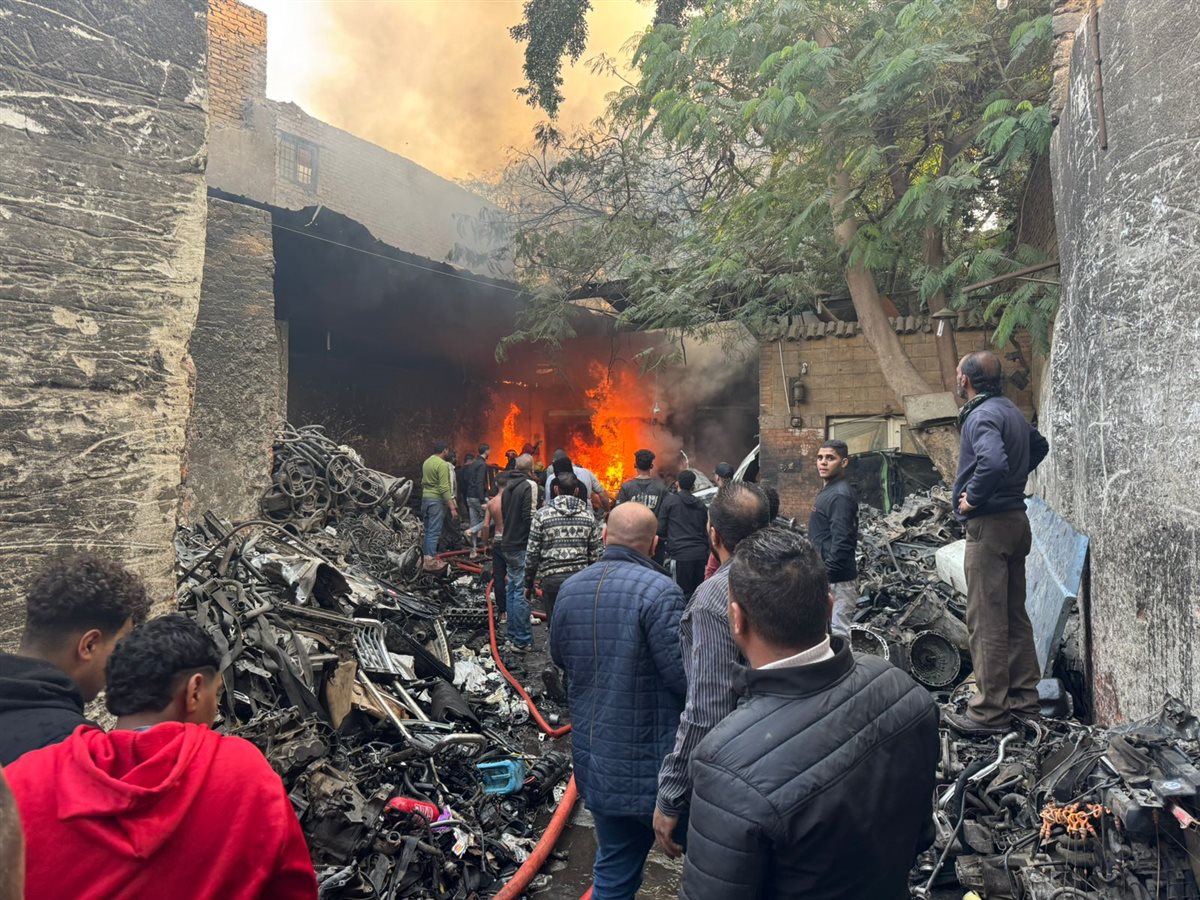 جانب من الحريق