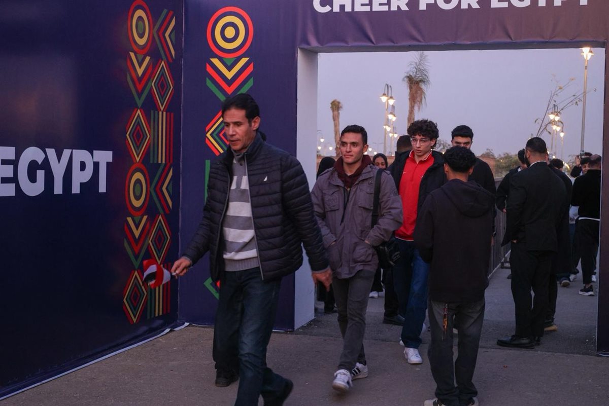 <strong>استاد لمباراة مصر اليوم داخل منطقة الحفلات بأوبن إير مول مدينتي</strong>