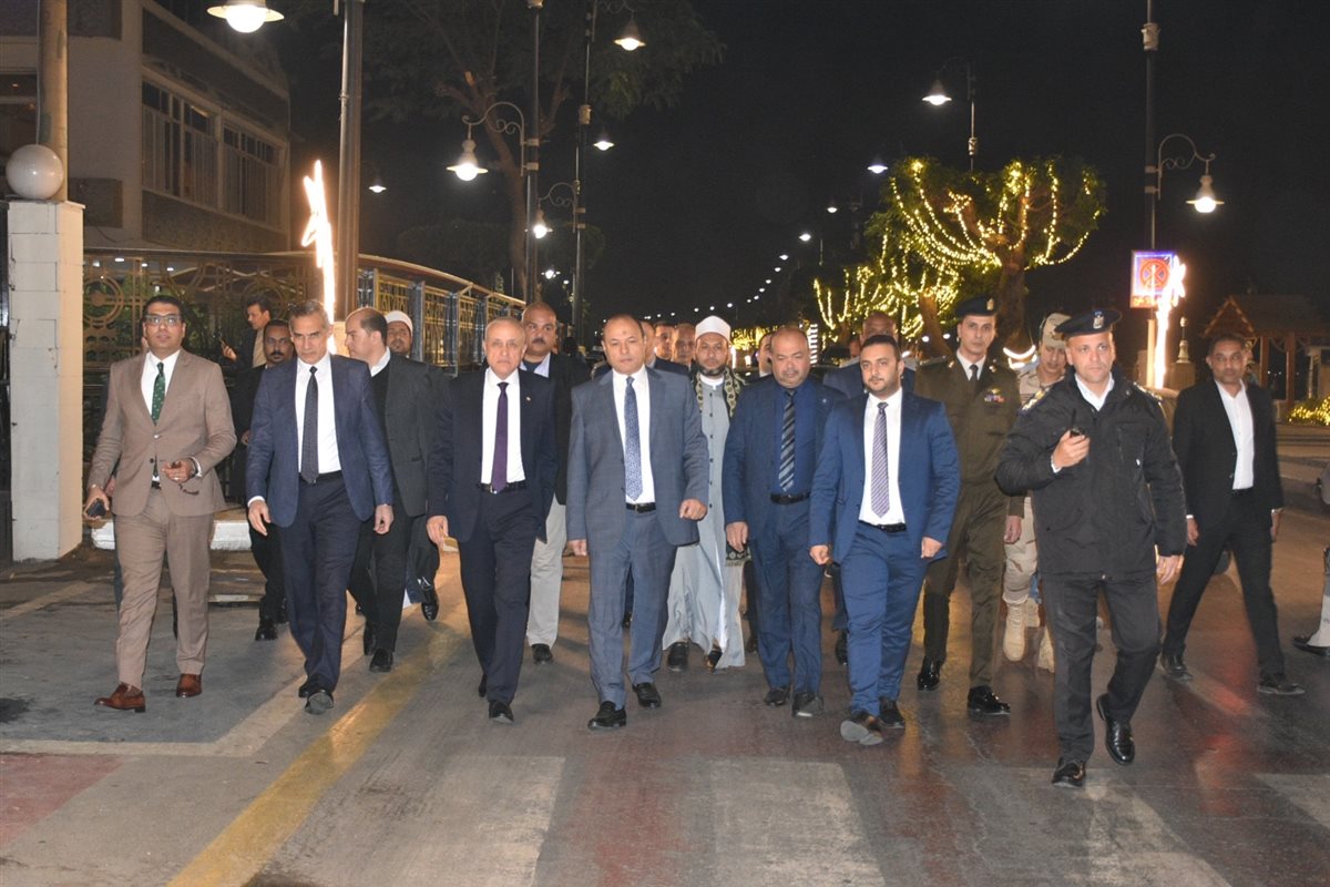 محافظ الأقصر يزور الكنائس للتهنئة بالعيد&nbsp;