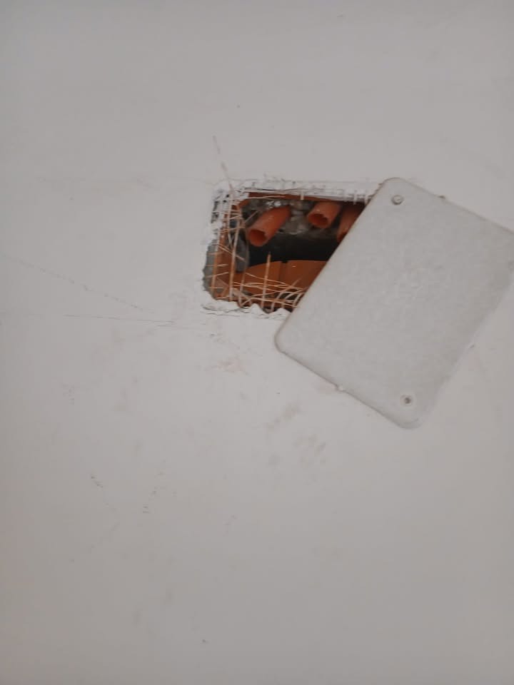 عدم اكتمال أعمال الكهرباء