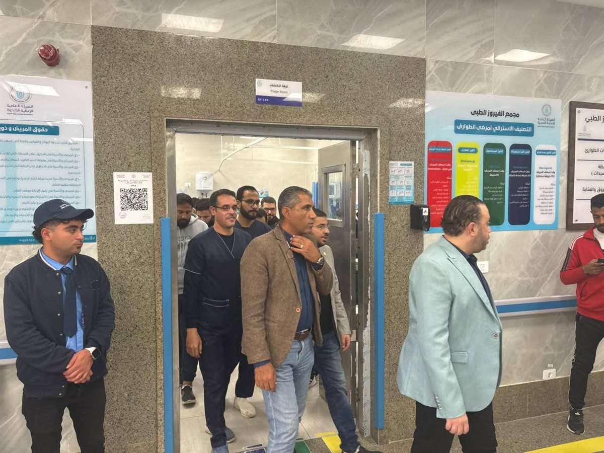 مدير الرعاية الصحية بجنوب سيناء يتفقد مجمع الفيروز الطبي بطور سيناء
