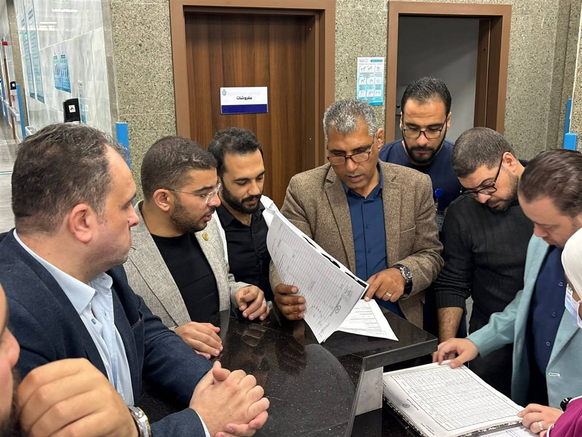 مدير الرعاية الصحية بجنوب سيناء يتفقد مجمع الفيروز الطبي بطور سيناء