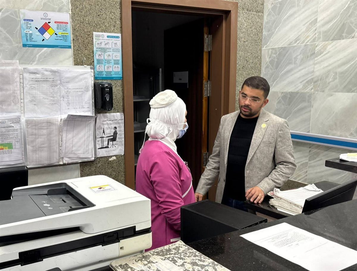 مدير الرعاية الصحية بجنوب سيناء يتفقد مجمع الفيروز الطبي بطور سيناء