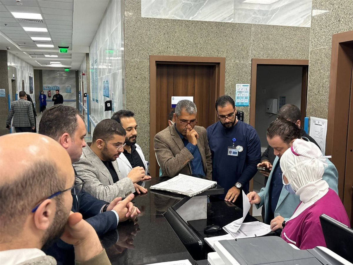 مدير الرعاية الصحية بجنوب سيناء يتفقد مجمع الفيروز الطبي بطور سيناء