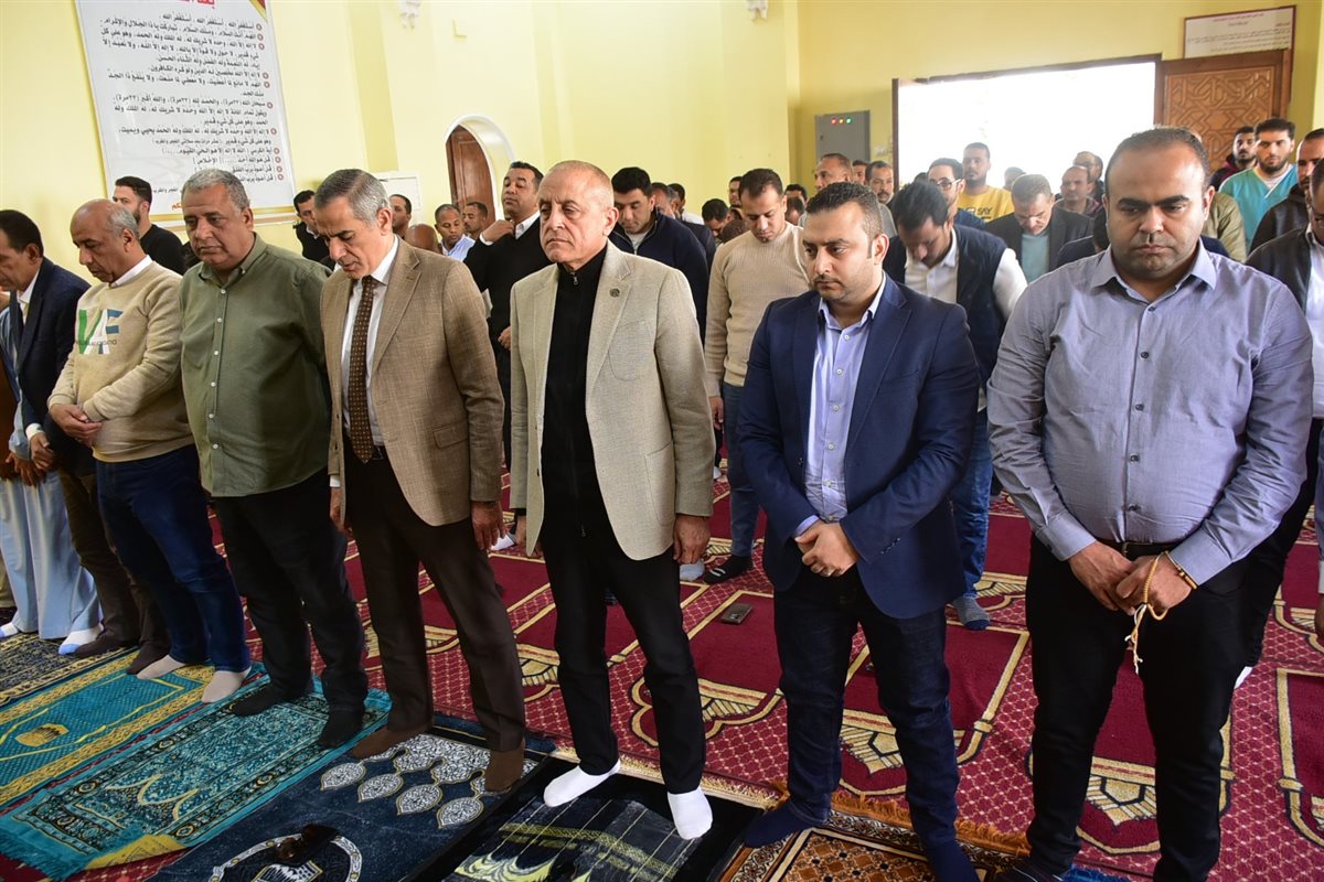 محافظ الأقصر يؤدي صلاة الجمعة بمستشفى الكرنك&nbsp;