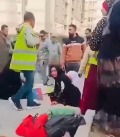 لحظة دهس قاصر لـ سيدتين من عمال النظافة في أكتوبر