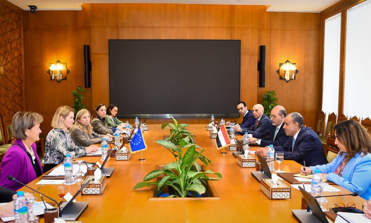 وزير الخارجية وممثلة الاتحاد الأوروبي