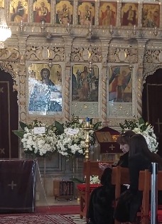 صدمة وحزن هدى حداد في جنازة هلي الرحباني النجل الأصغر لـ شقيقتها فيروز