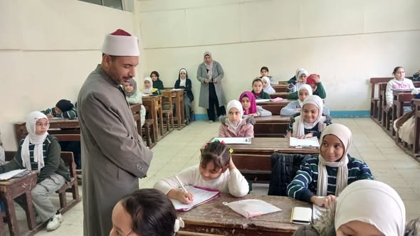 الدكتور ياسر علام رئيس الإدارة المركزية لمنطقة القاهرة الأزهرية