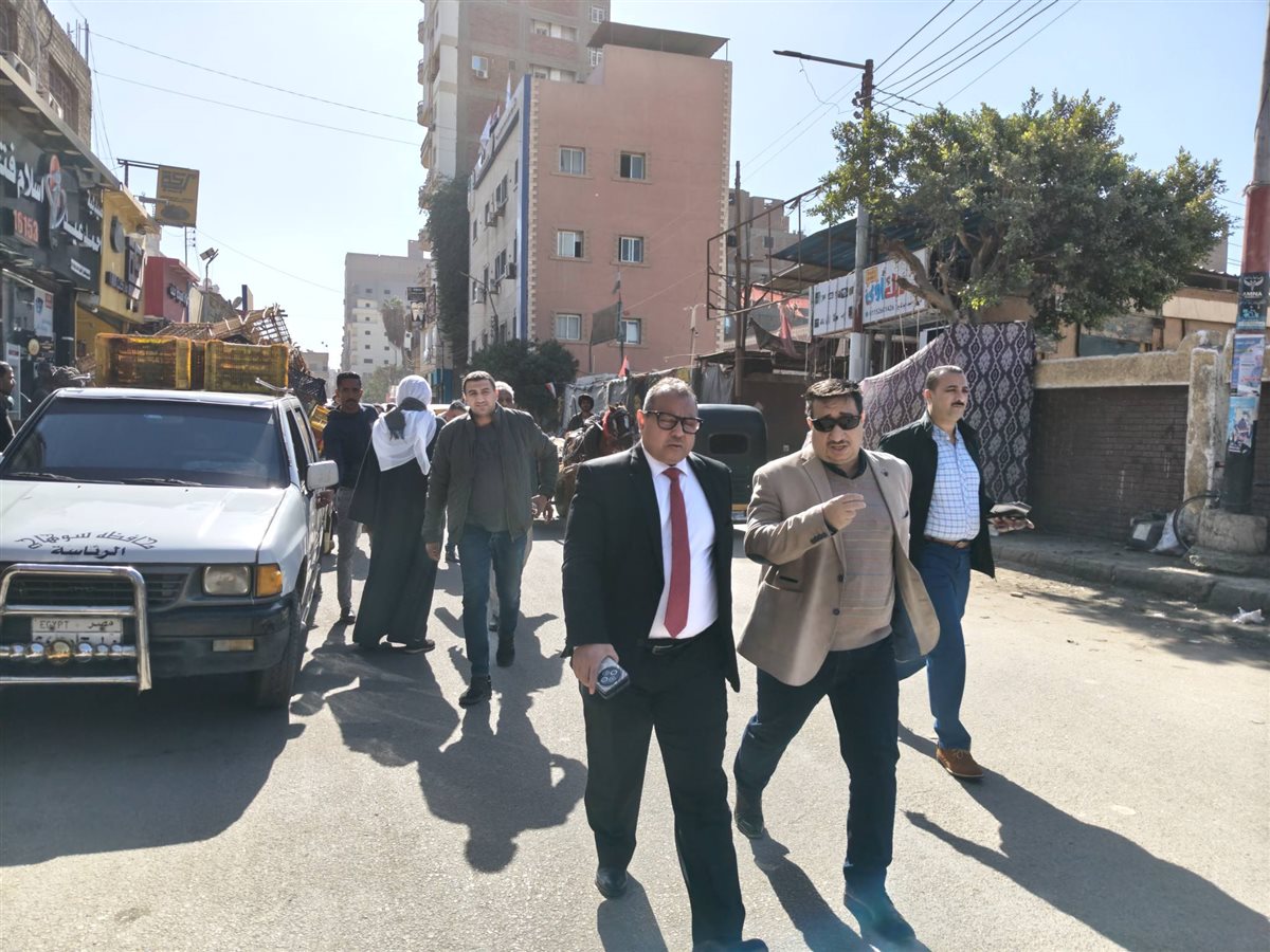 سكرتير مساعد سوهاج بالاسواق