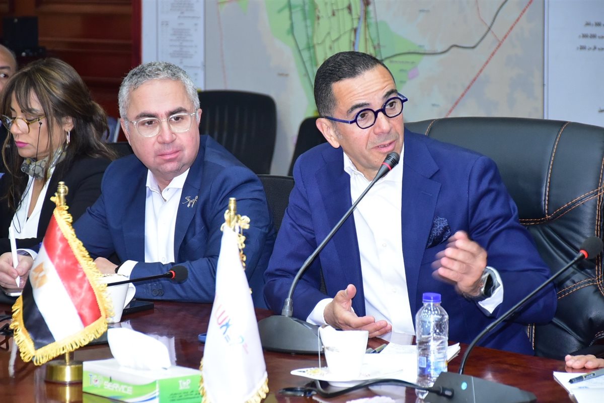 إجتماع وزير الإستثمار ومحافظ الأقصر