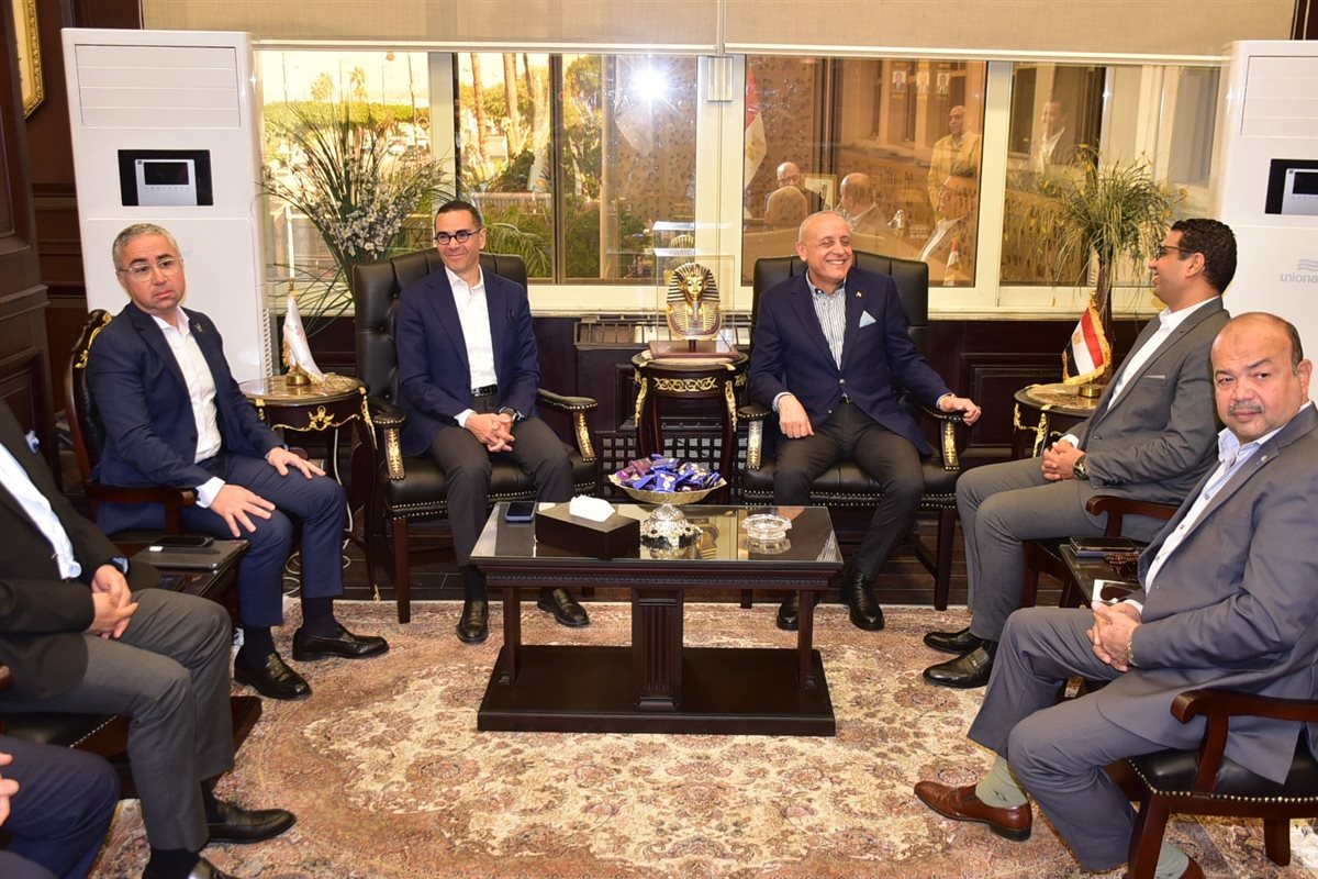 إجتماع وزير الإستثمار ومحافظ الأقصر