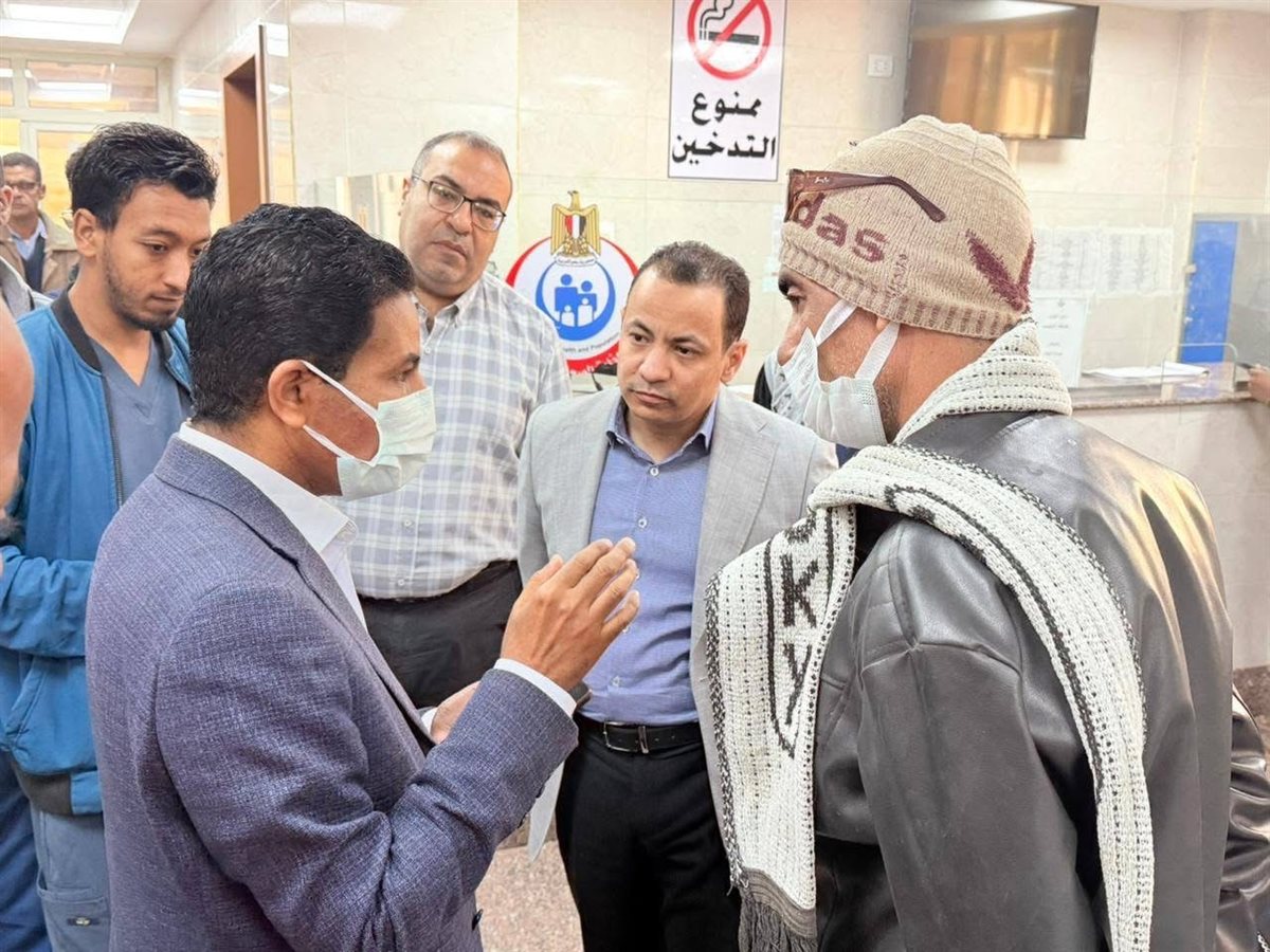 جولة وكيل وزارة الصحة بمستشفى الحميات بالأقصر