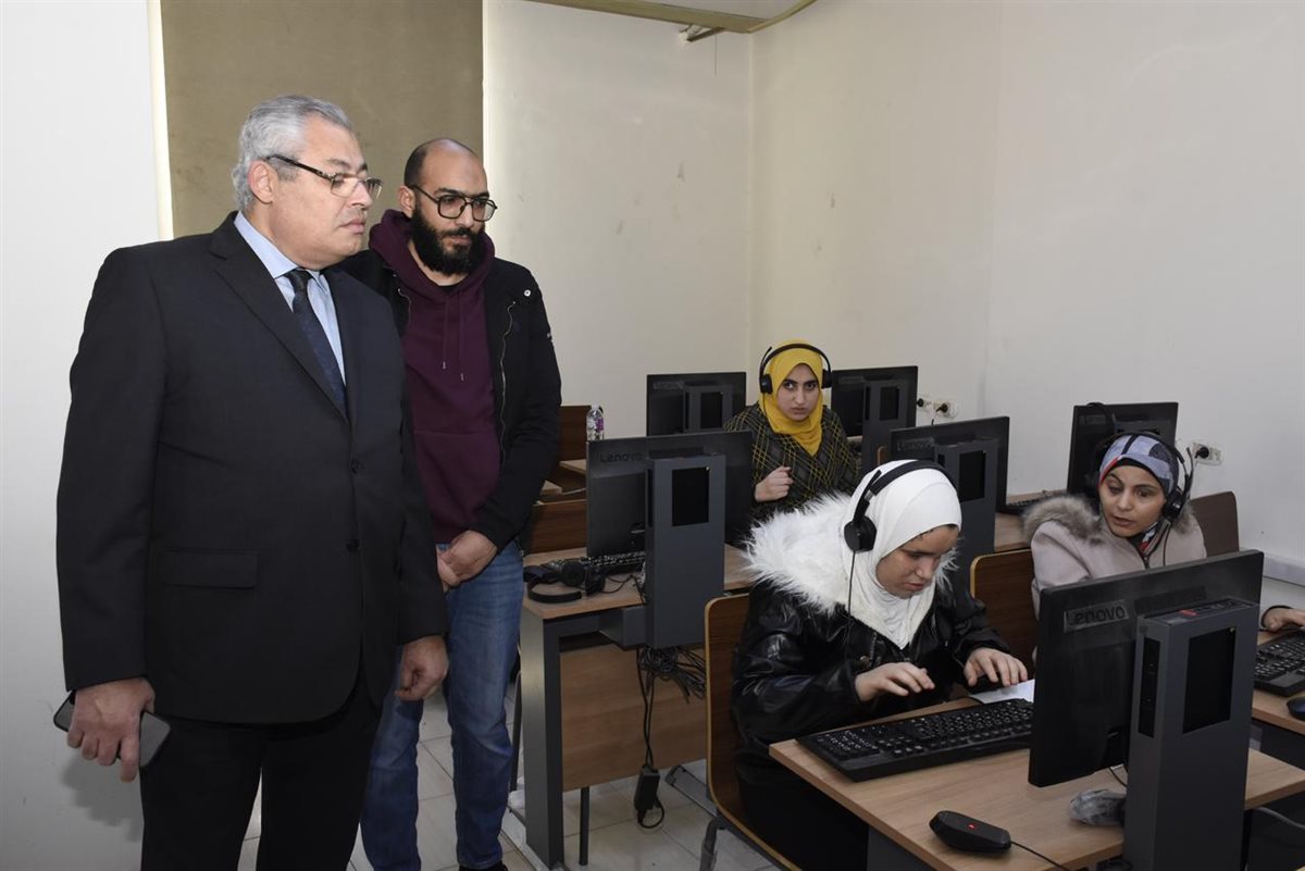 &nbsp;امتحانات الفصل الدراسي الأول بكليتي التجارة والألسن جامعة عين شمس