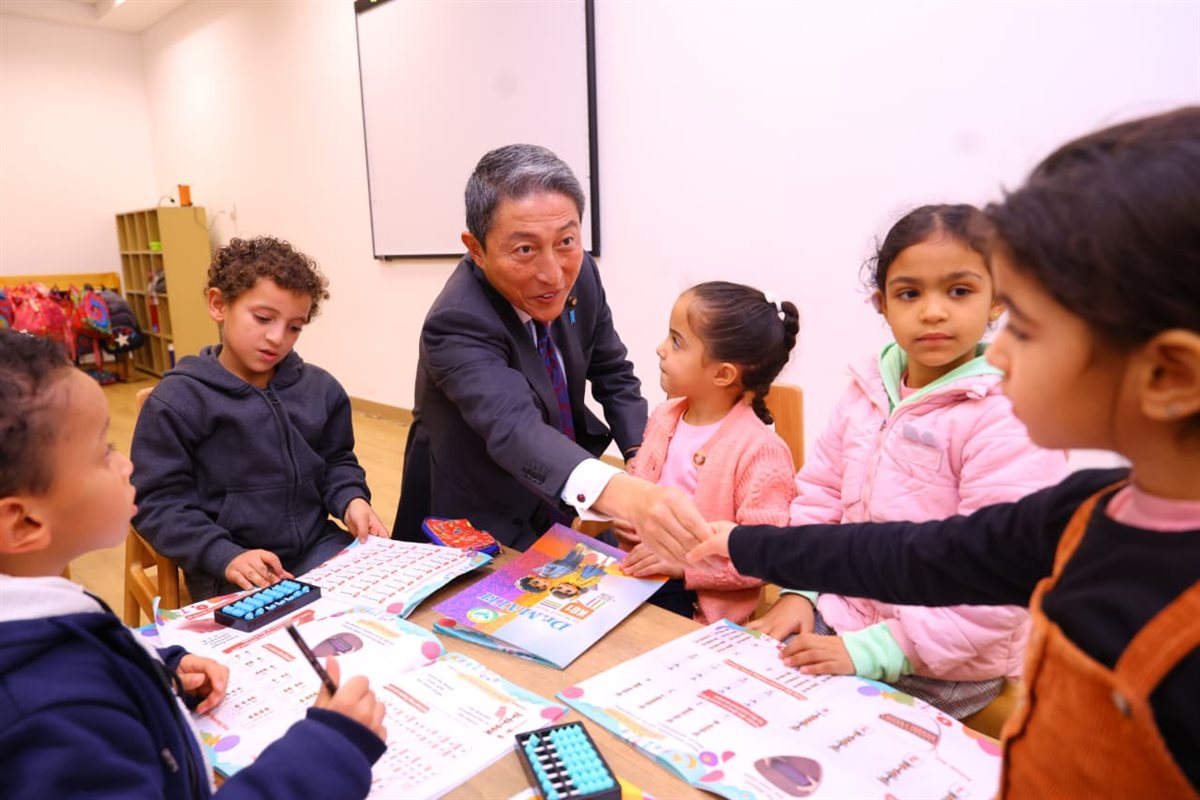 وفد من أعضاء مجلس المستشارين الياباني يتفقد مركز &nbsp;استقبال أبناء العاملين بديوان وزارة التضامن بالعاصمة الجديدة&nbsp;