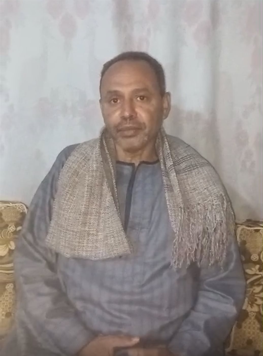 عبدالعظيم نجل الحاج محمد يروى مأساة والدة