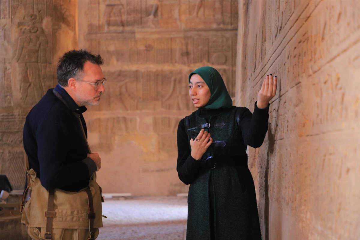 السفير الكندي في إسنا