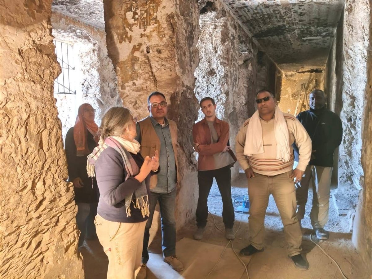 تفقد أعمال البعثات الآثرية بالأقصر