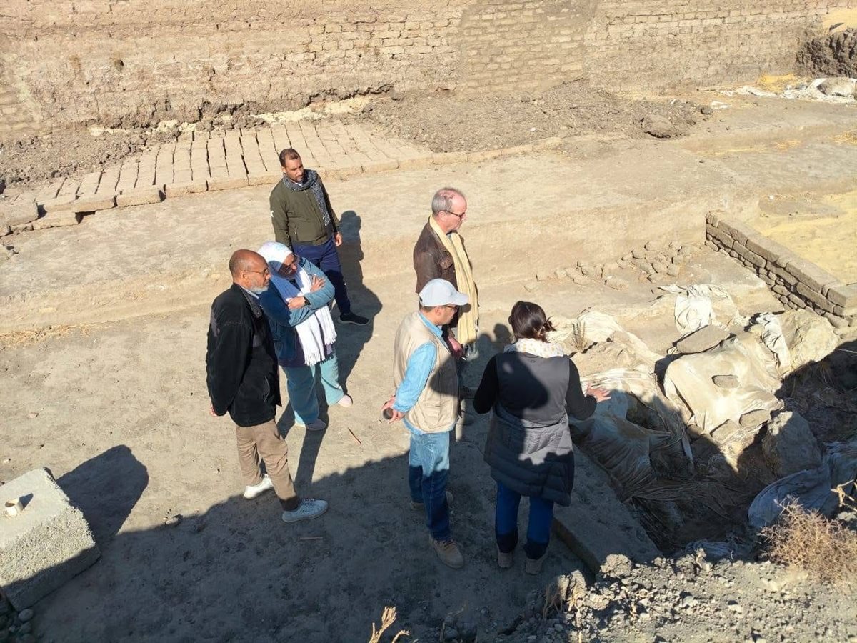 تفقد أعمال البعثات الآثرية بالأقصر