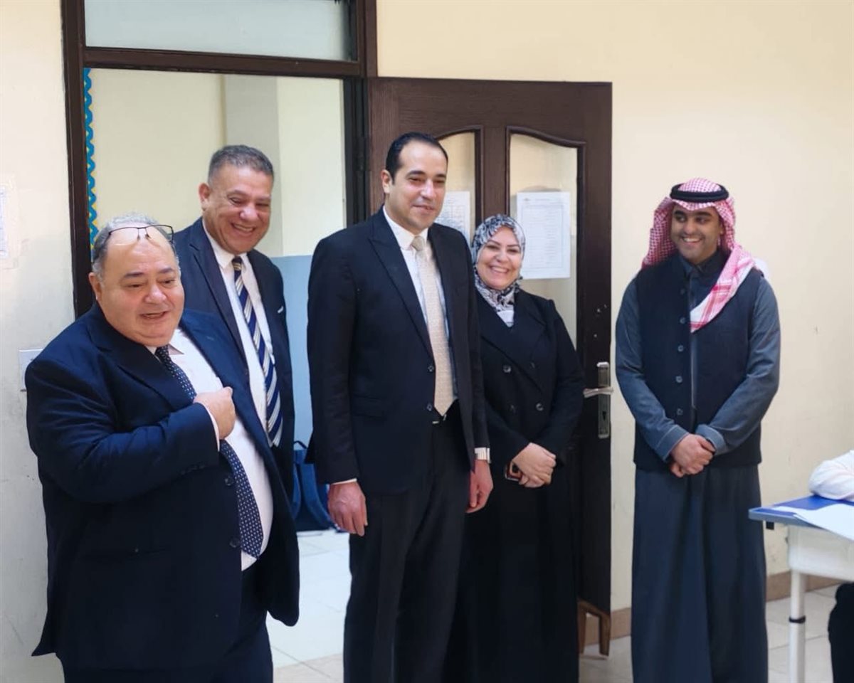 القنصل المصري بالسعودية يتفقد الجالية الوطنية بالأحساء ويبحث تعزيز فرص الاستثمار