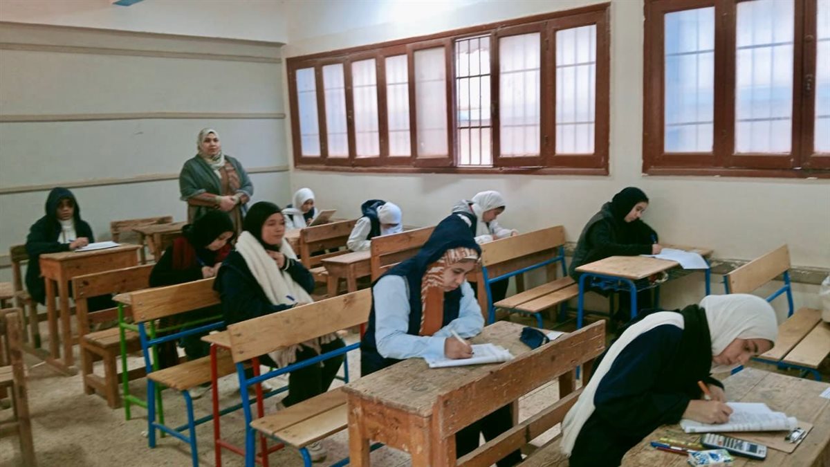 انتظام امتحانات الشهادة الإعدادية بالمحافظات