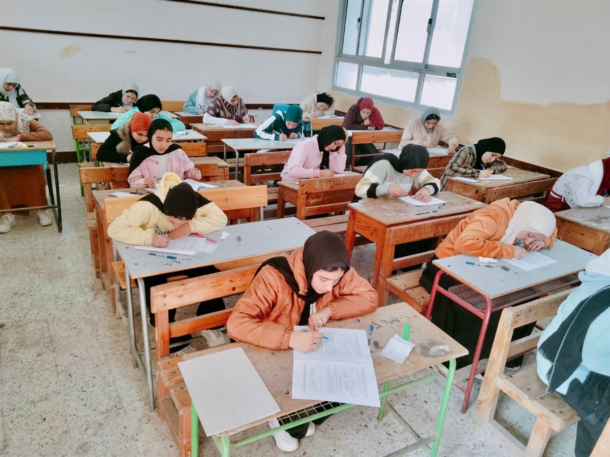انتظام امتحانات الشهادة الإعدادية بالمحافظات