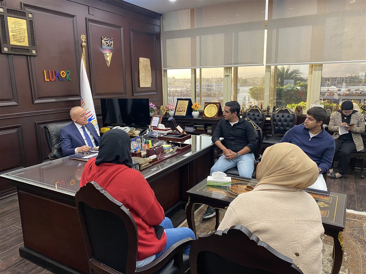 محافظ الأقصر يستقبل شباب إحنا مصر دعما للسياحة&nbsp;