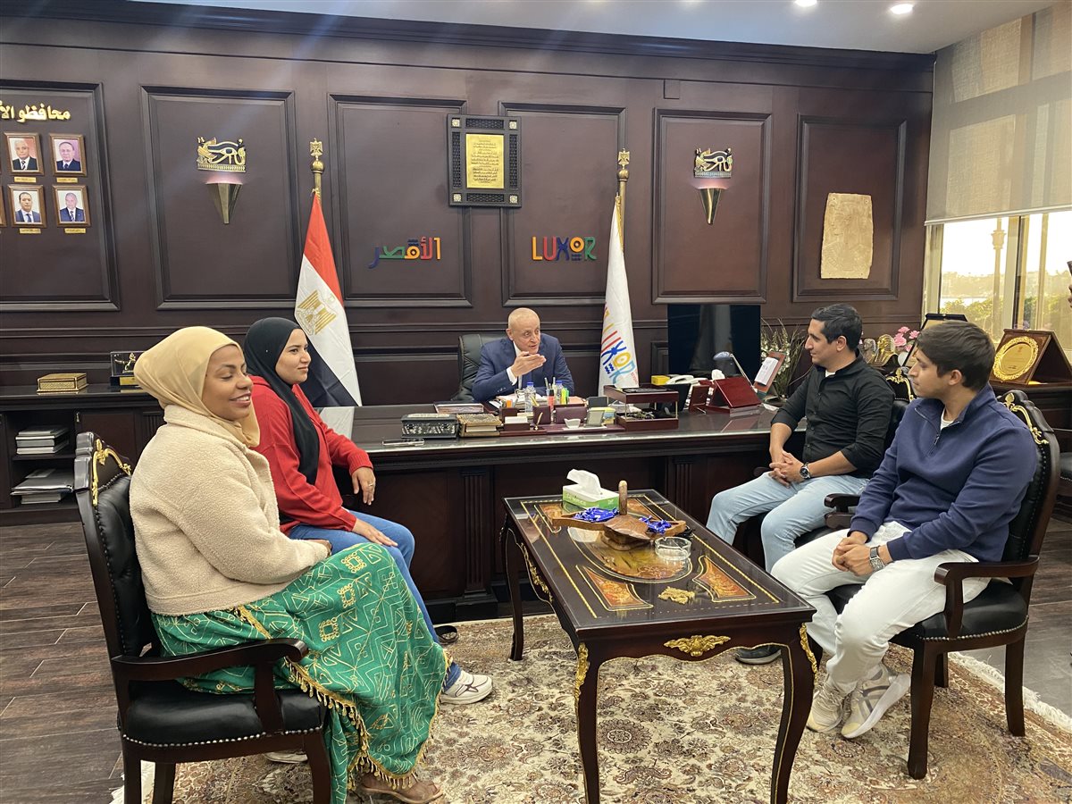 محافظ الأقصر يستقبل شباب إحنا مصر دعما للسياحة&nbsp;