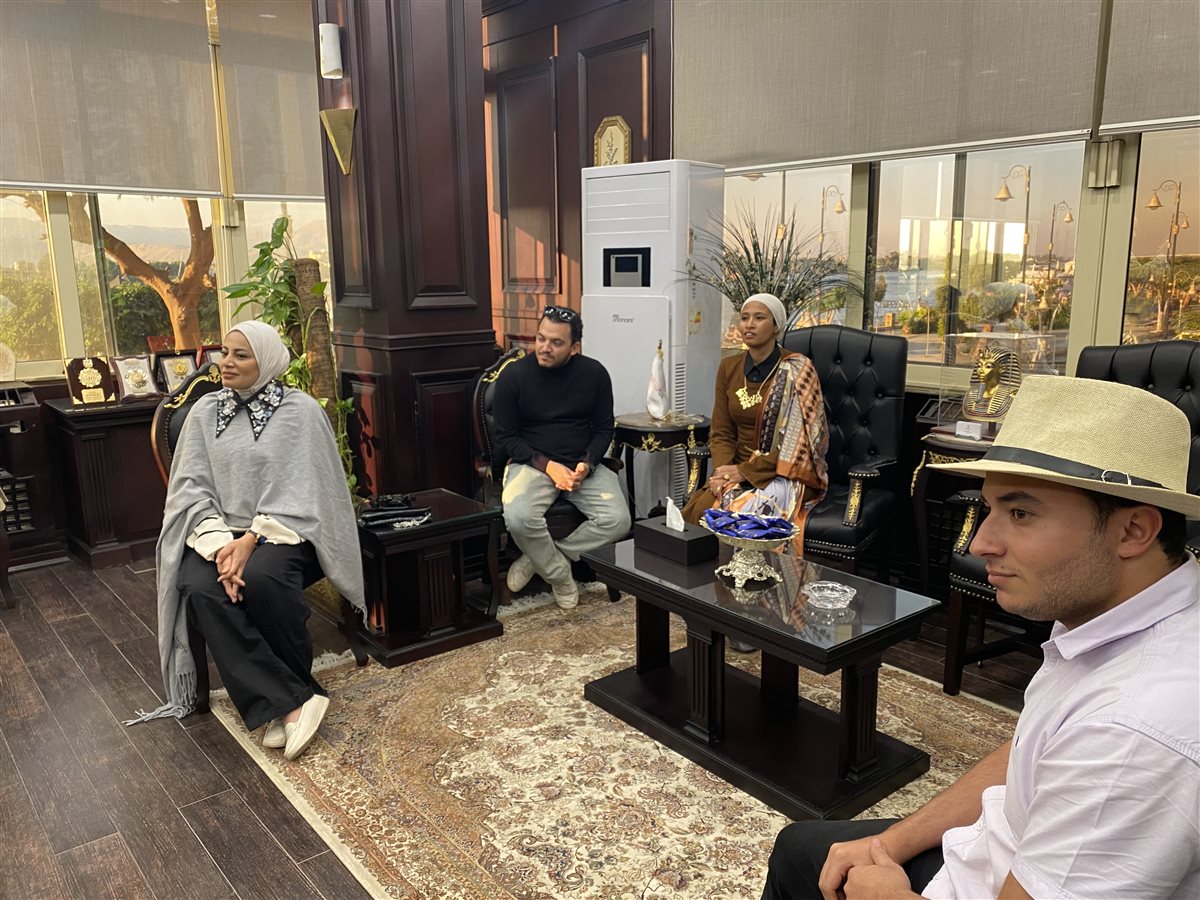 محافظ الأقصر يستقبل شباب إحنا مصر دعما للسياحة&nbsp;