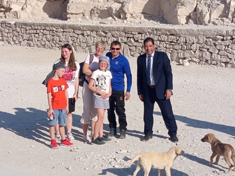 تحصين الكلاب بالمناطق الأثرية بالأقصر