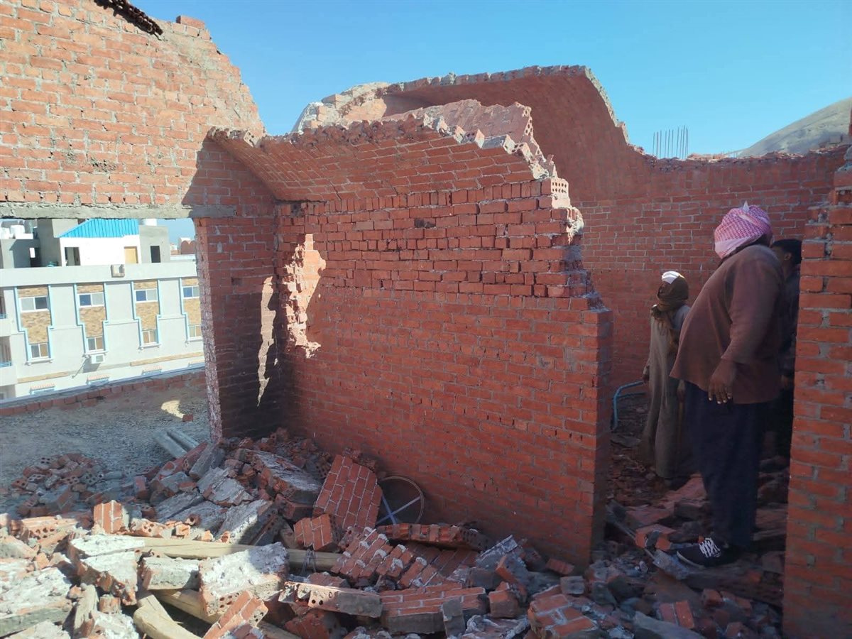 إزالة تعديات على أراضى الدولة بالغردقة 