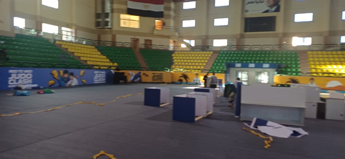 استعدادات الصالة المغطاة بالغردقة لبطولة الجودو