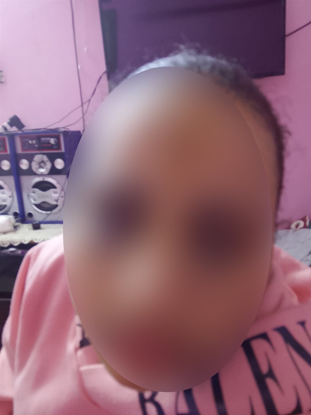 سرقة شخص ذهب ابنته وتعديه بالضرب عليها بمنطقة بولاق الدكرور