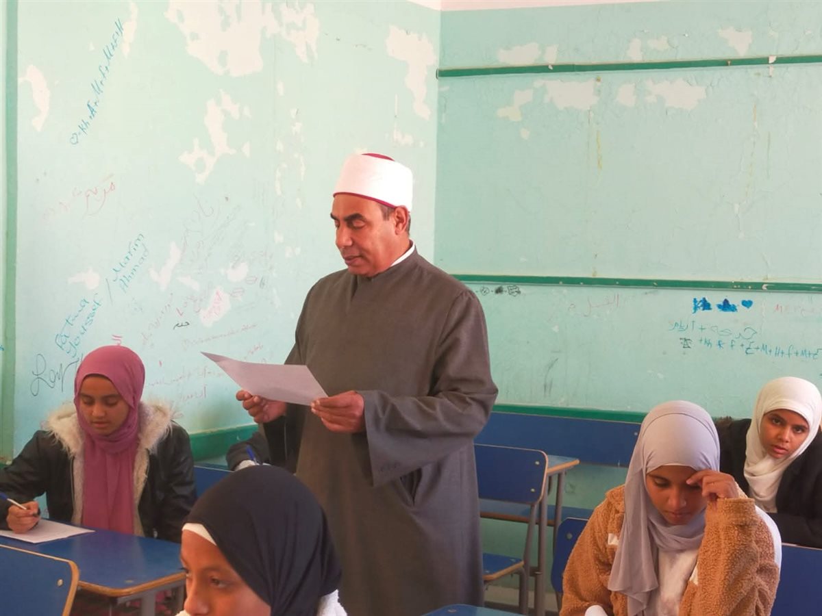 تفقد سير امتحانات نصف العام