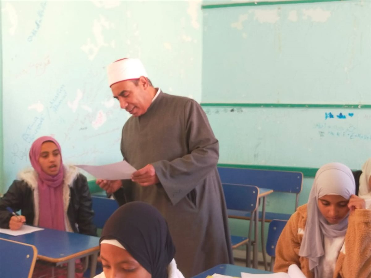 تفقد سير امتحانات نصف العام