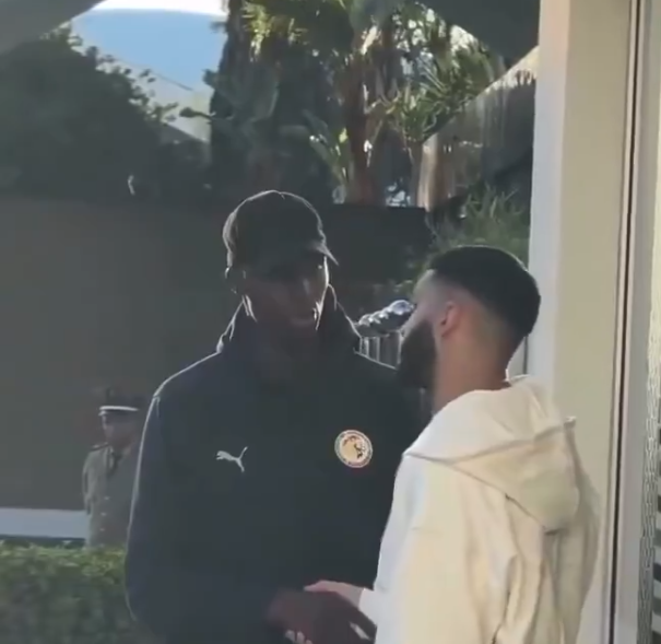 إسماعيل صيباري يعتذر لإدوارد ميندي بعد واقعة المنشفة في نهائي أمم إفريقيا 2025