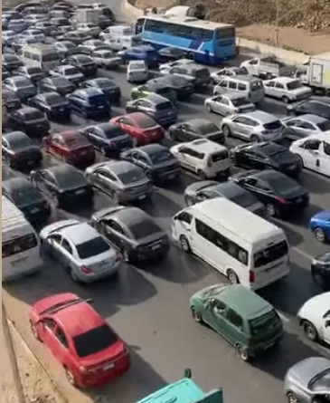 <strong>هبوط أرضي مفاجئ في ميدان محمد زكي ونفق السخنة بالقاهرة</strong>