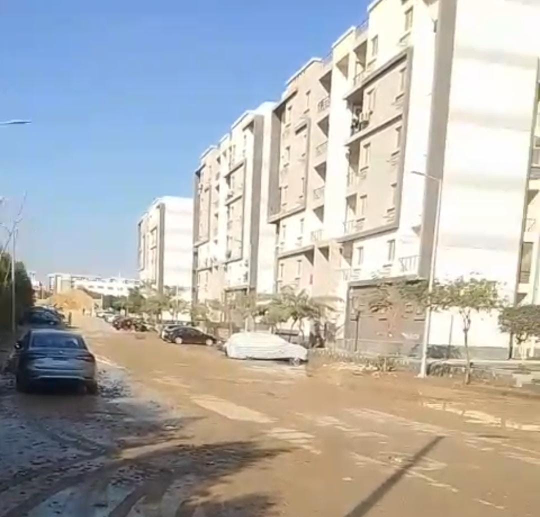 شفط المياه بمشروع سكن مصر جنوب طريق العين السخنة