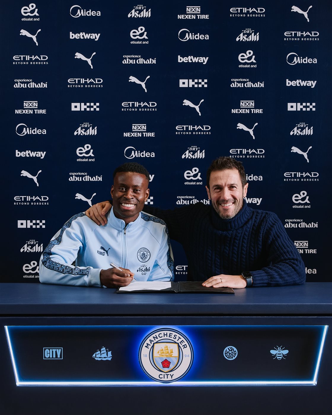 رسميًا.. نادي مانشستر سيتي يعلن ضم المدافع مارك جيهي قادمًا من كريستال بالاس بعقد يمتد حتى عام 2031