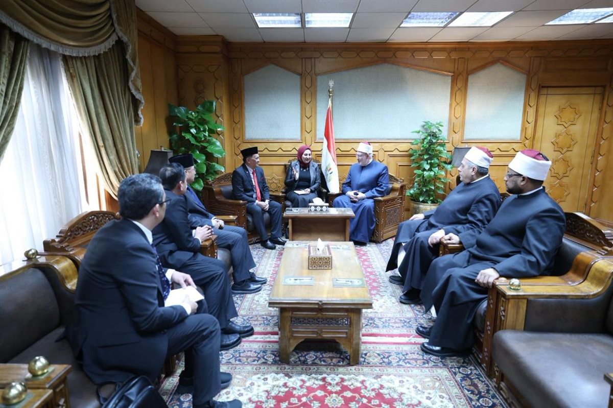 وكيل الأزهر خلال استقباله وزير الشؤون الدينية